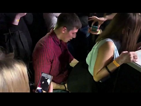 ❤️ Echter Sex in einem russischen Nachtclub. 18-jährige russische Mädchen in den Anus und Vagina gefickt in einem Nachtclub ️ Porn video bei de.taxiporec.top